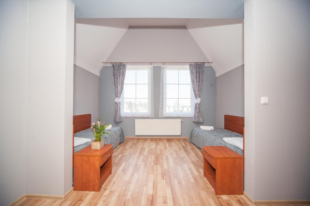 Hotel Ada Wiekszyce エクステリア 写真